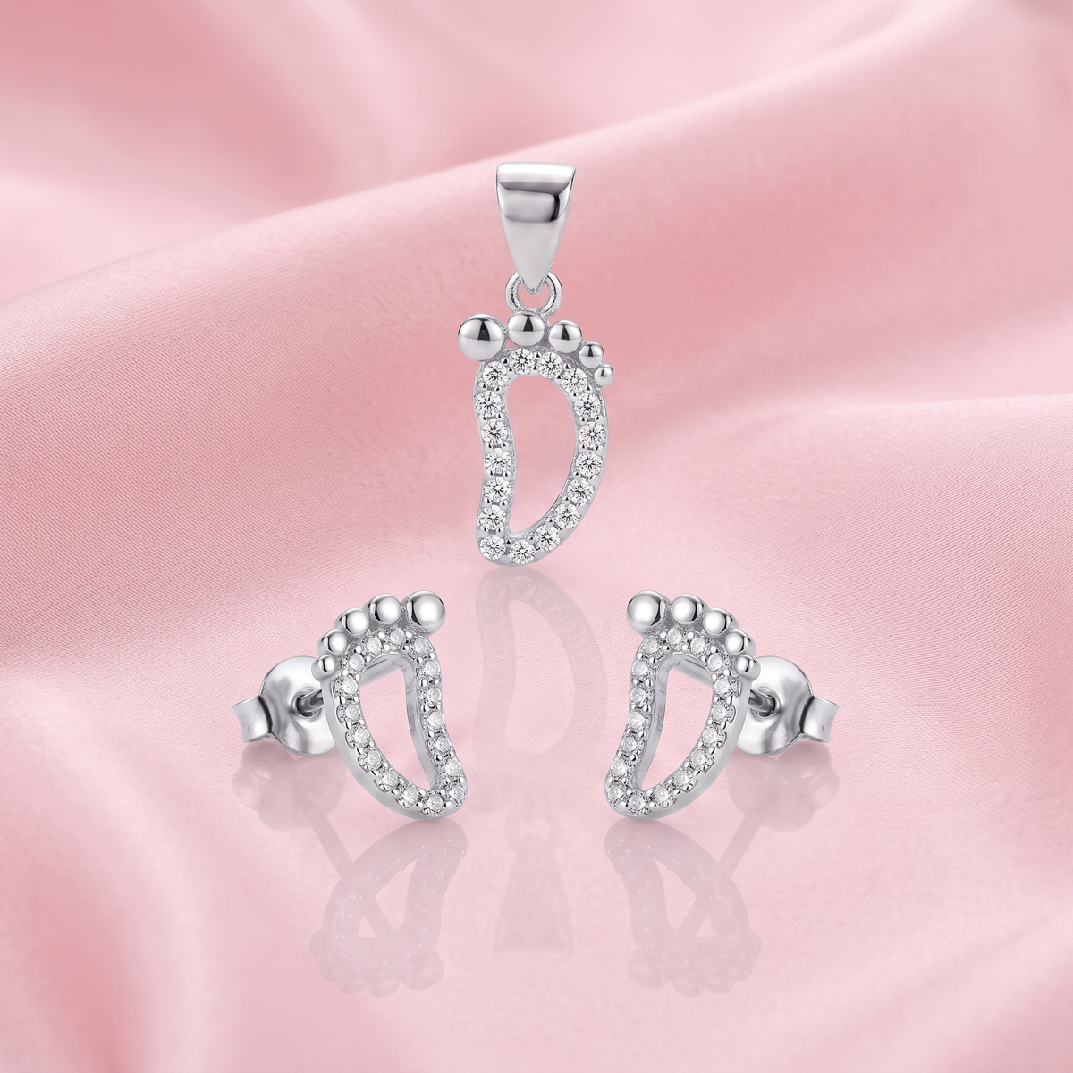 Little steps pendant set