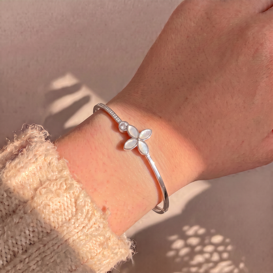 Ivory Bloom Adjustable Bracelet