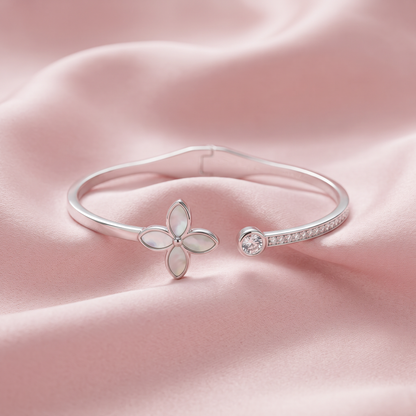 Ivory Bloom Adjustable Bracelet