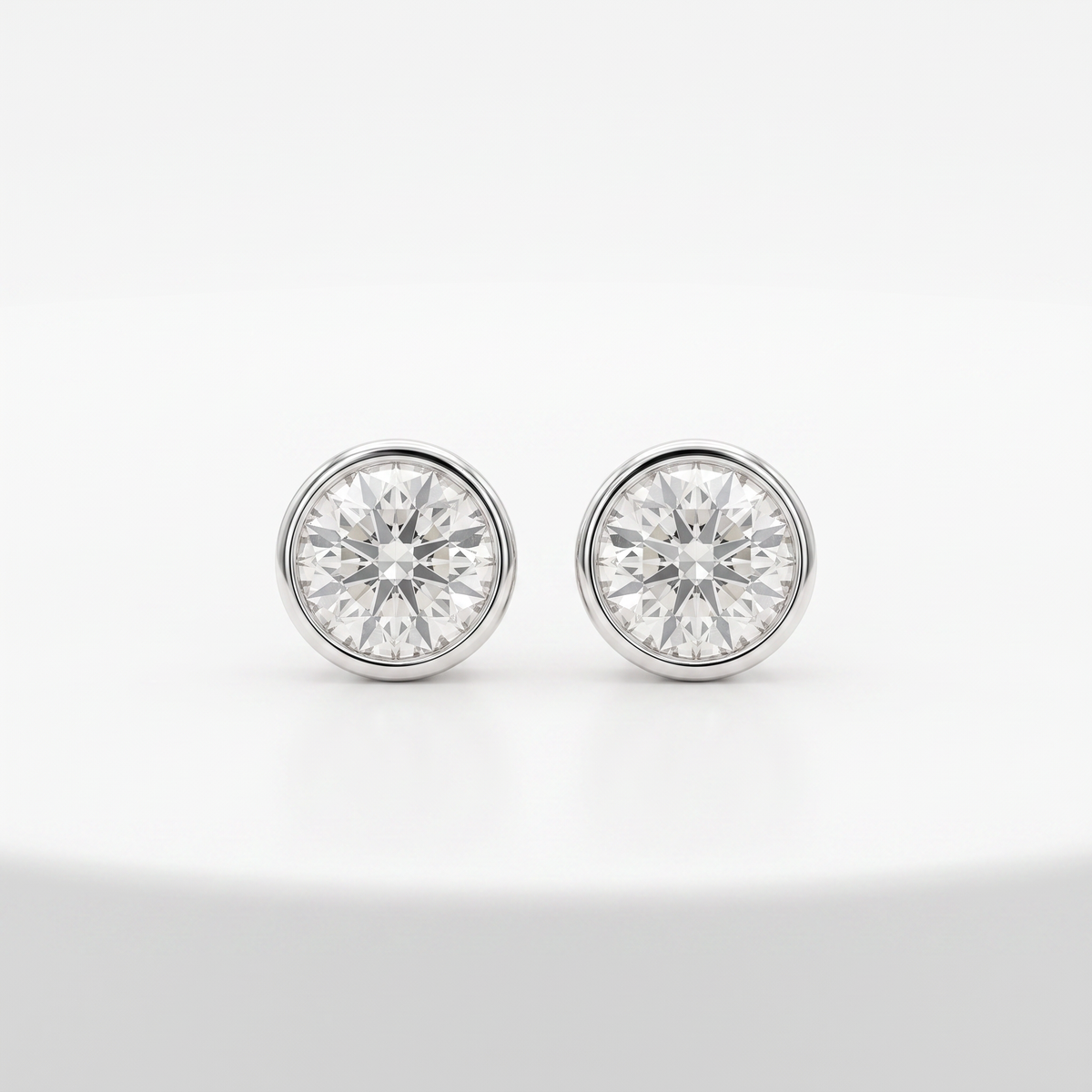 925 Silver Round Solitaire Studs